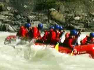 صور Kicking Horse River نهر